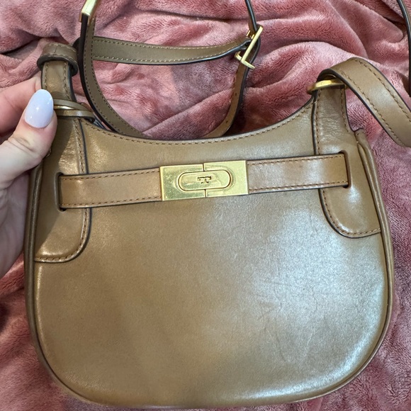 Tory Burch Tan Leather crossbody Bag with Gold Hardware - Picture 2 of 4